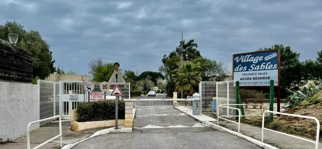 Torreilles plage: villa atypique bord de mer méditerranée Extérieur photo